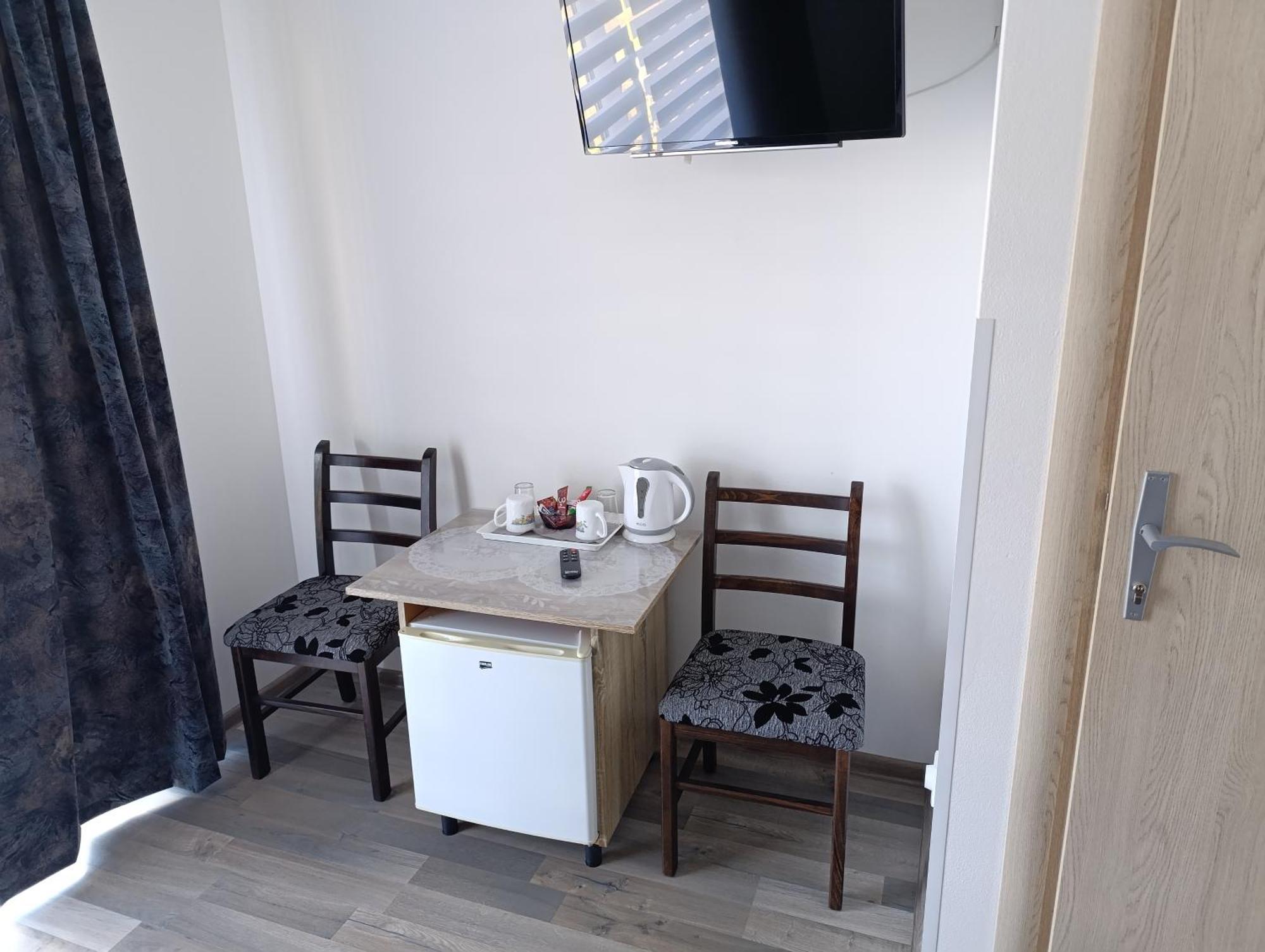 Guest House Toic โคเรนนิซา ห้อง รูปภาพ